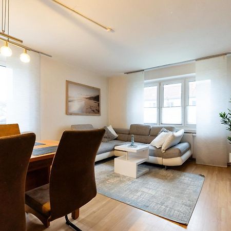 Moderne 4 Zimmer Wohnung Vollausgestattet Und Moebliert Halle  Kültér fotó